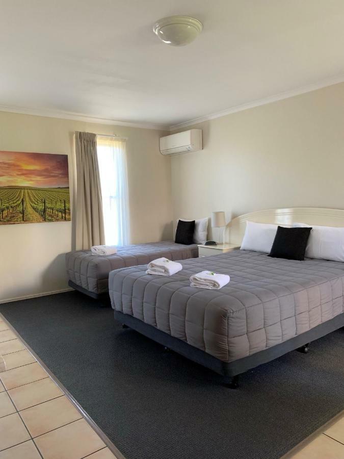 Biloela Palms Motor Inn Exterior foto